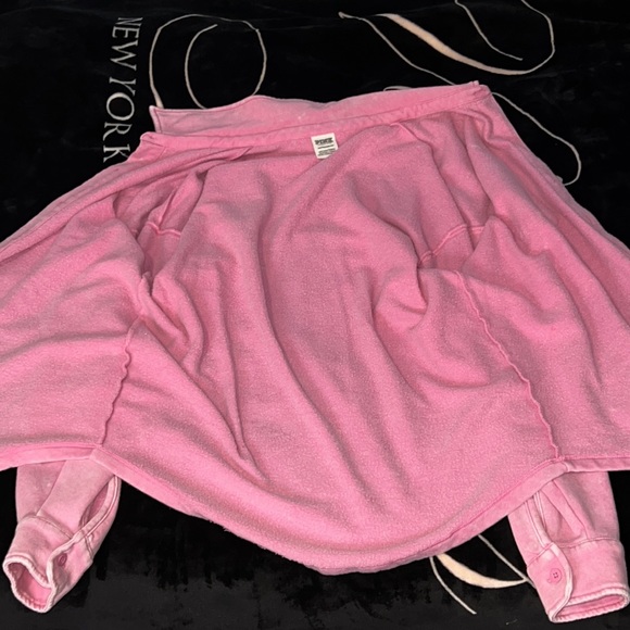 VS PINK Long sleeve button down fleece shirt 💕💖 - Picture 6 of 6